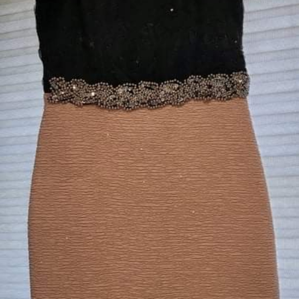 Beautiful Dress - Picture 2 of 4